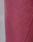 A close up of the full non-slip seat detailing.
